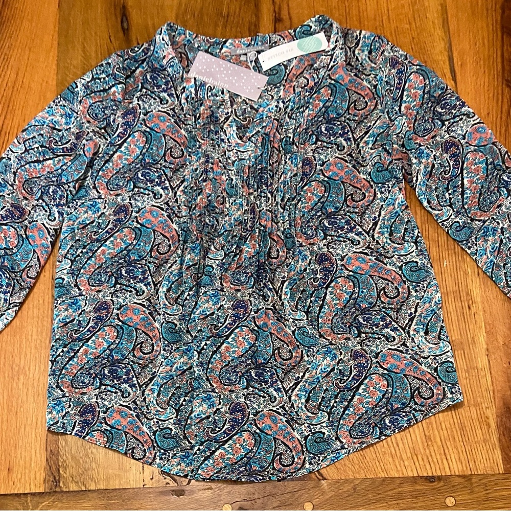 Daniel Rainn NWT V-Neck w/ Tuxedo Pleats Paisley Print Maternity Blouse, Medium